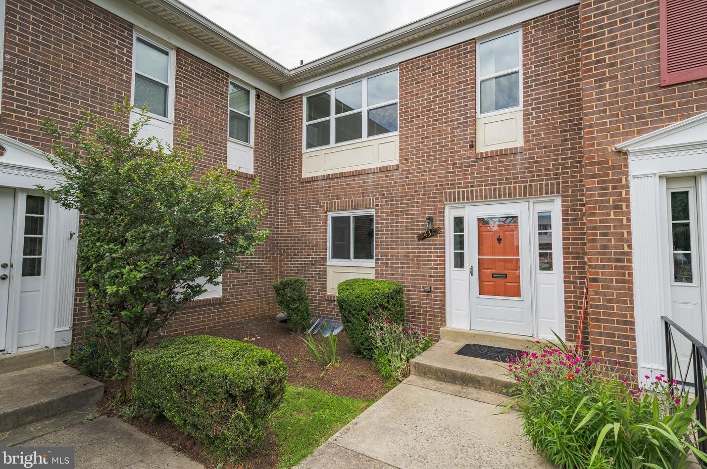 14315 Astrodome Dr #8, Silver Spring, MD 20906