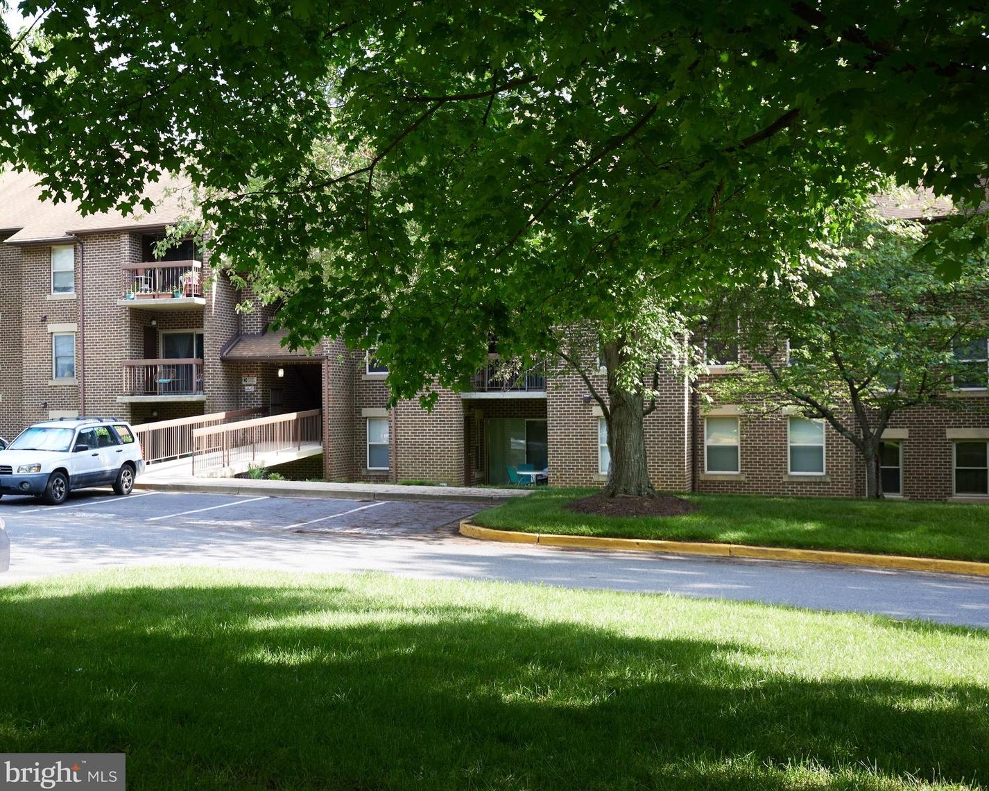 18422 Guildberry Dr, Gaithersburg, MD 20879-5357