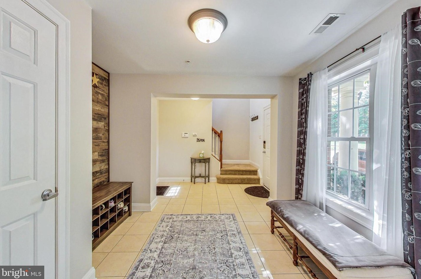 545 Cedar Spring St, Gaithersburg, MD 20877-3333