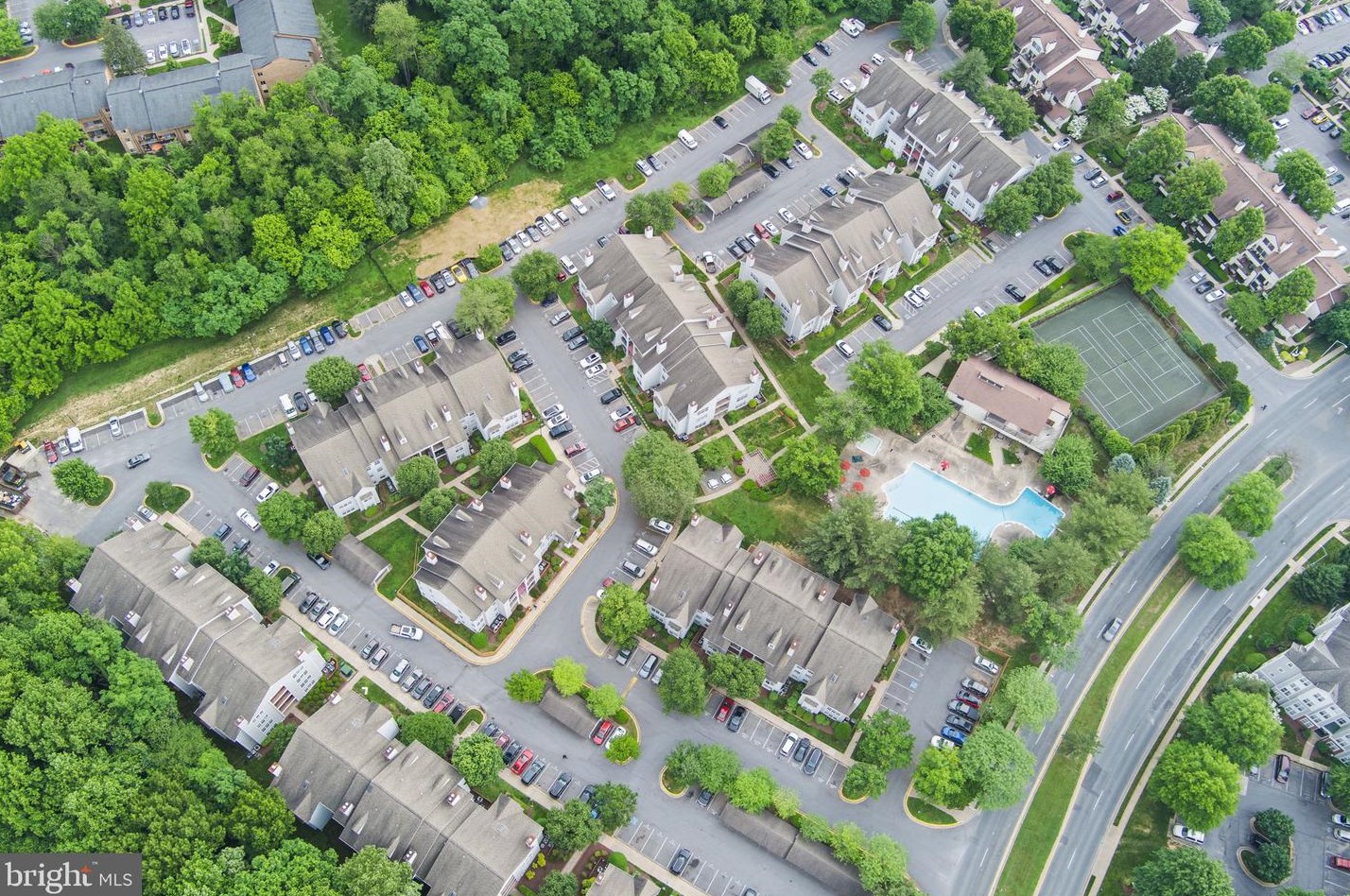 18510 Boysenberry Dr, Gaithersburg MD  20879-3668 exterior