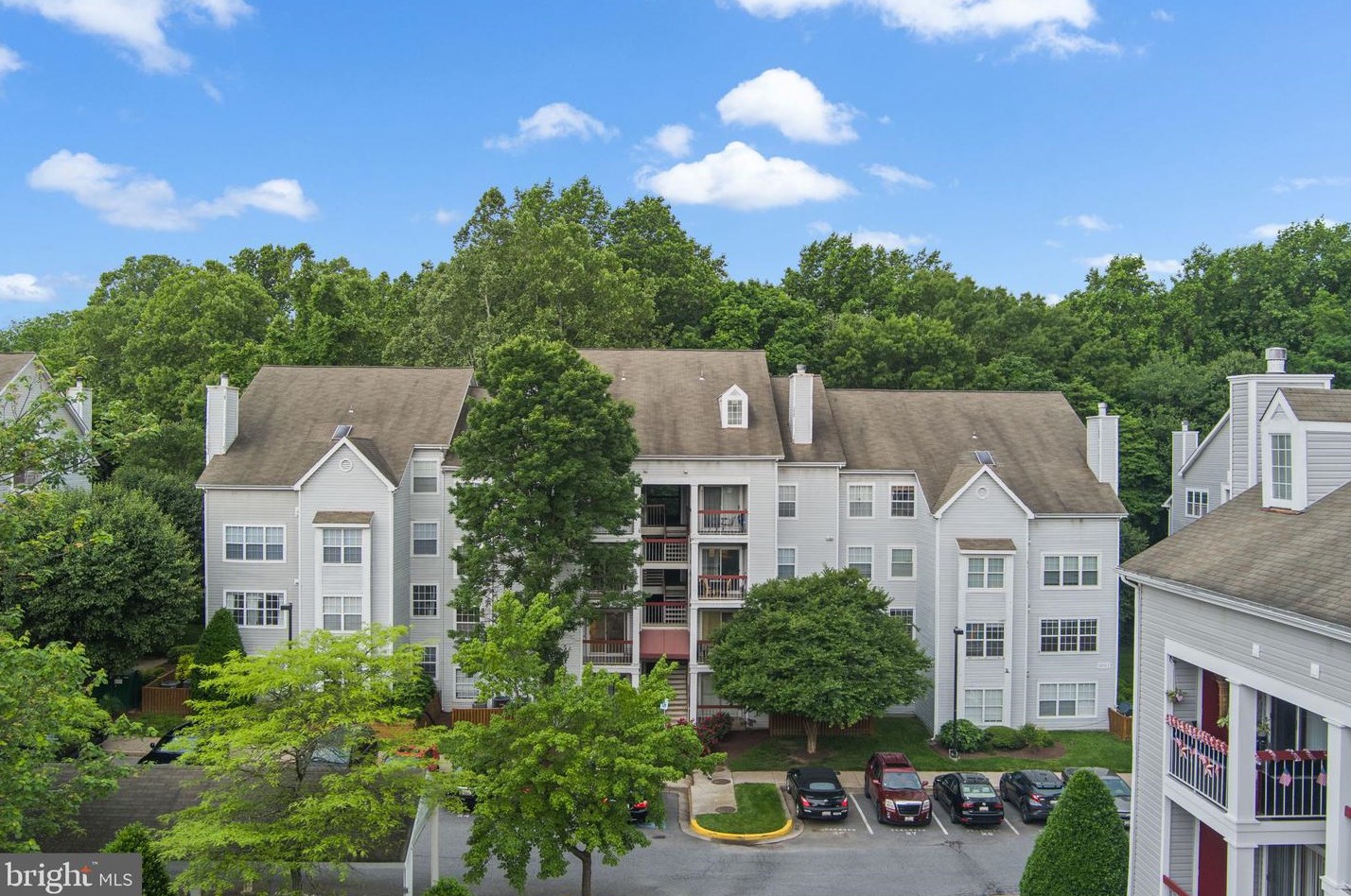 18510 Boysenberry Dr, Gaithersburg, MD 20879-3668
