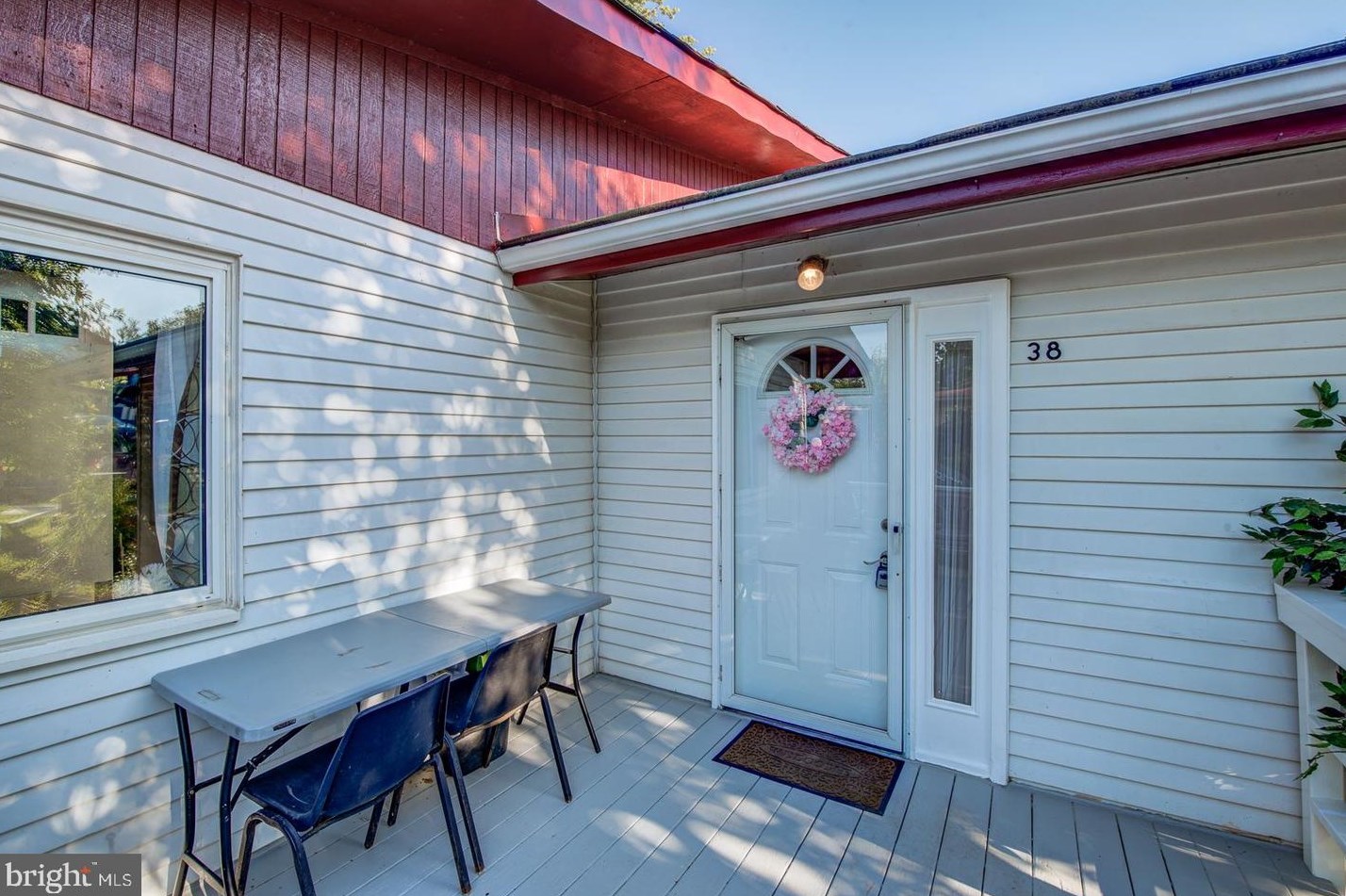 38 Steven Ct, Gaithersburg MD  20877-3424 exterior