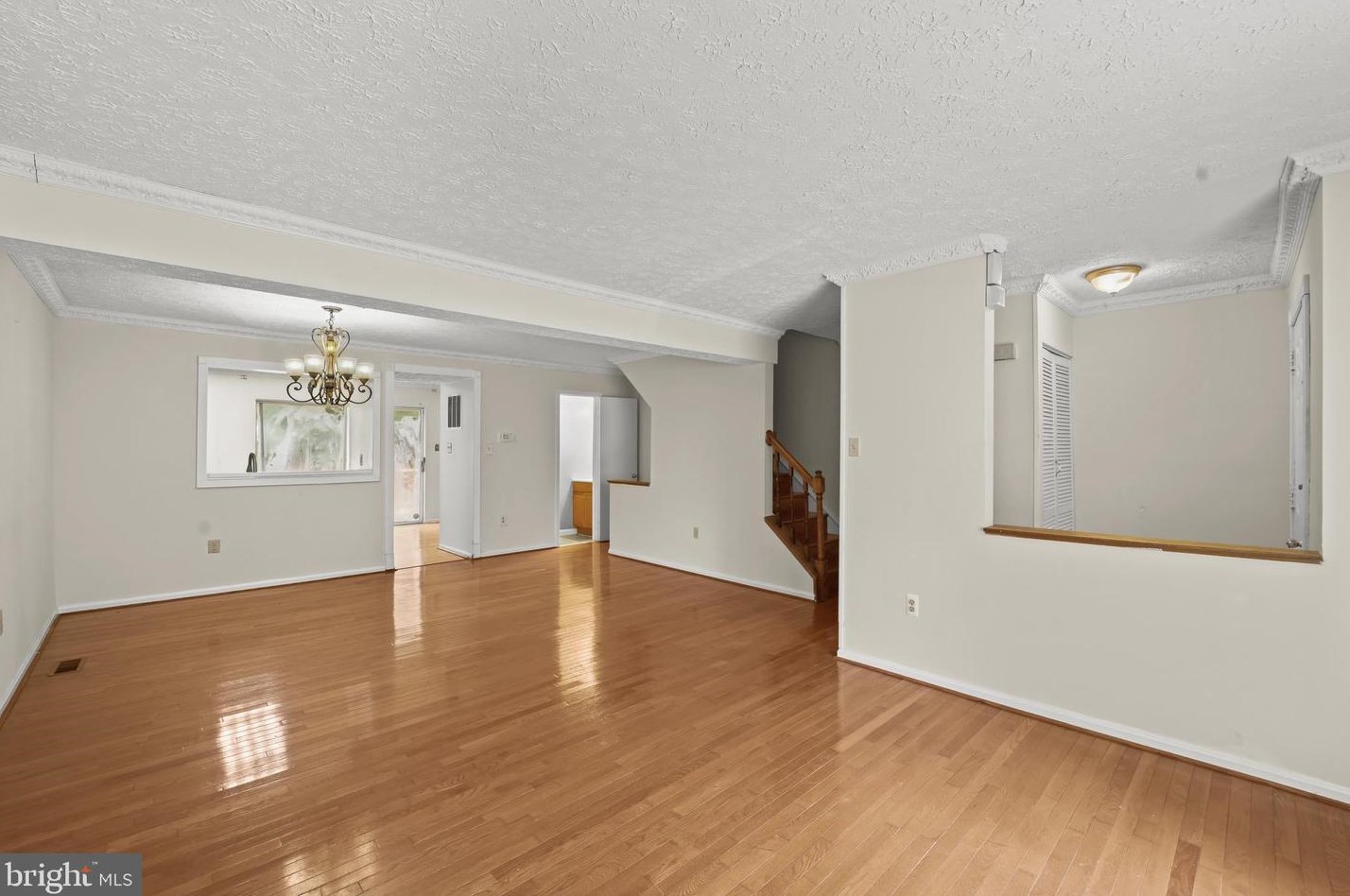 11459 Encore Dr, Silver Spring MD 20901-5043 exterior