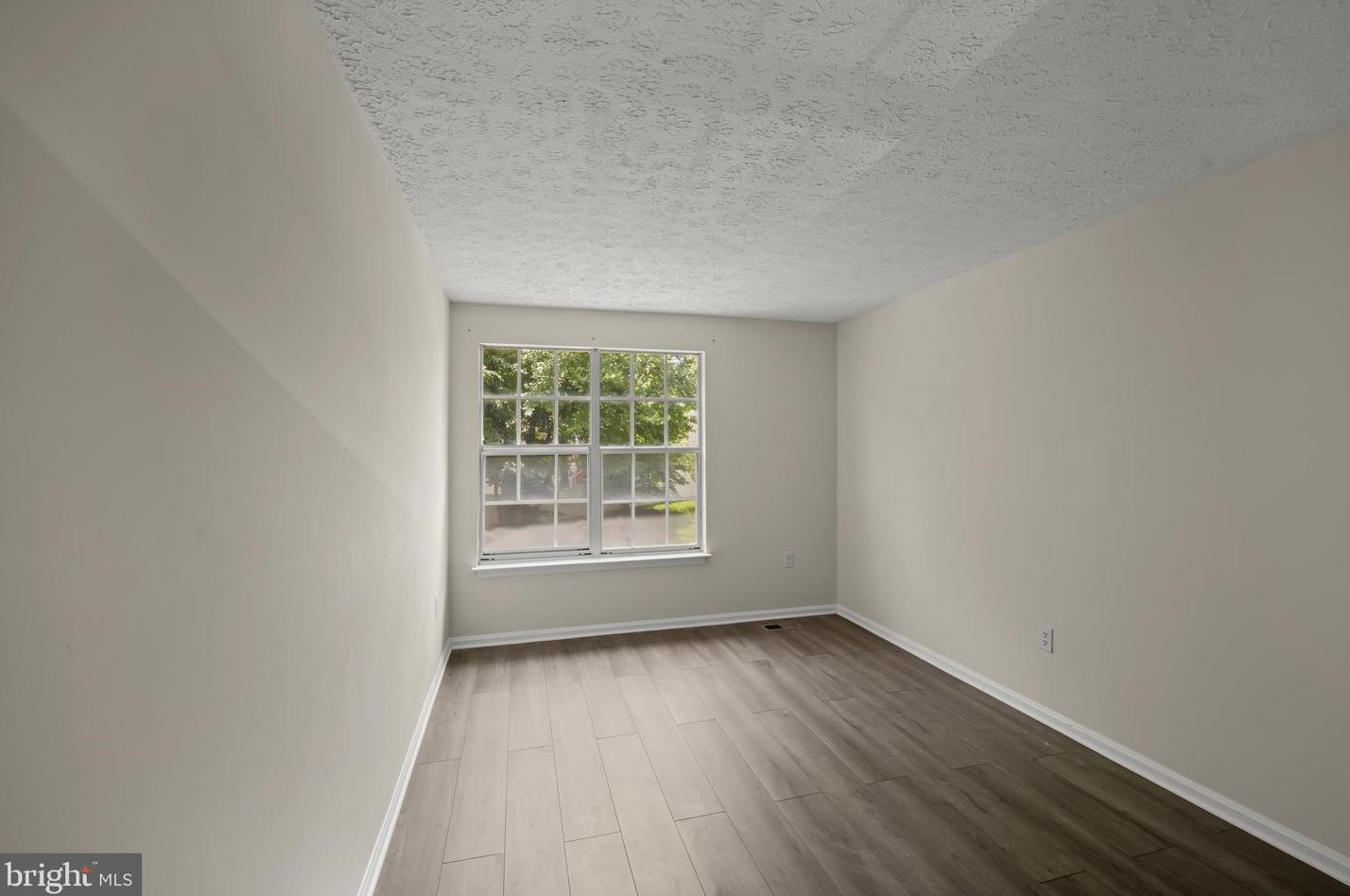 11459 Encore Dr, Silver Spring MD 20901-5043 exterior