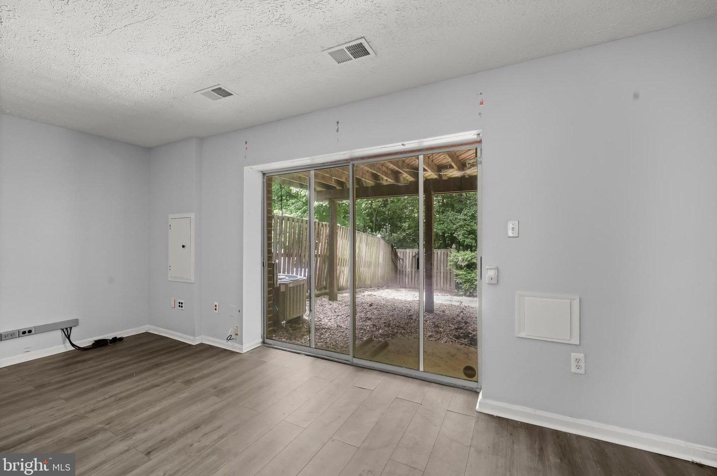 11459 Encore Dr, Silver Spring MD 20901-5043 exterior