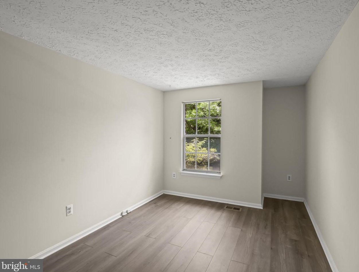 11459 Encore Dr, Silver Spring MD 20901-5043 exterior