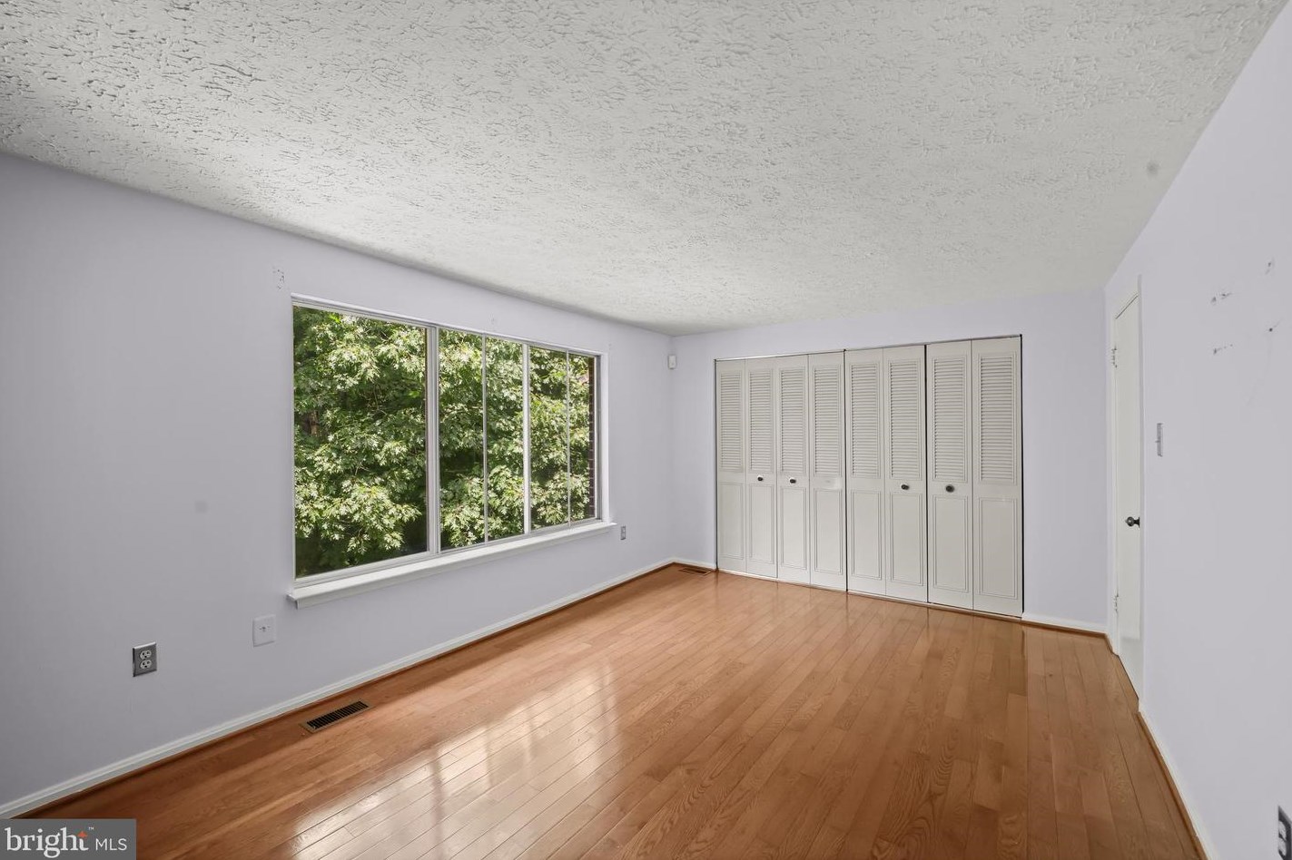 11459 Encore Dr, Silver Spring MD 20901-5043 exterior