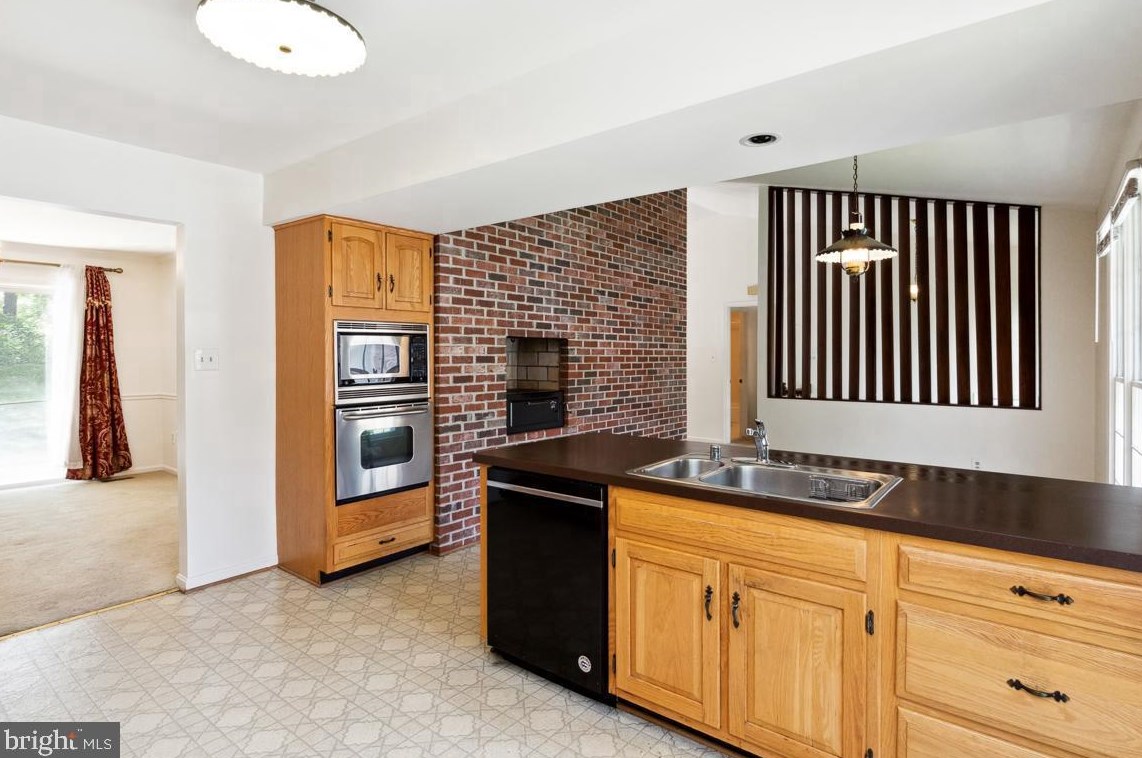 2005 Alabaster Dr, Silver Spring, MD 20904