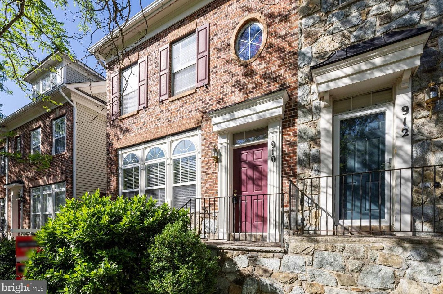 910 Havencrest St, Rockville, MD 20850-6089