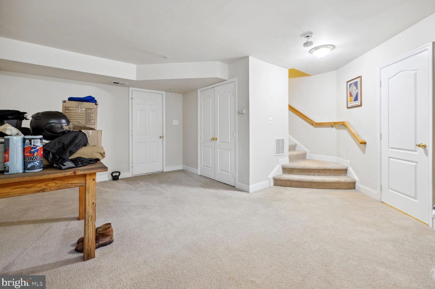 910 Havencrest St, Rockville MD 20850-6086 exterior