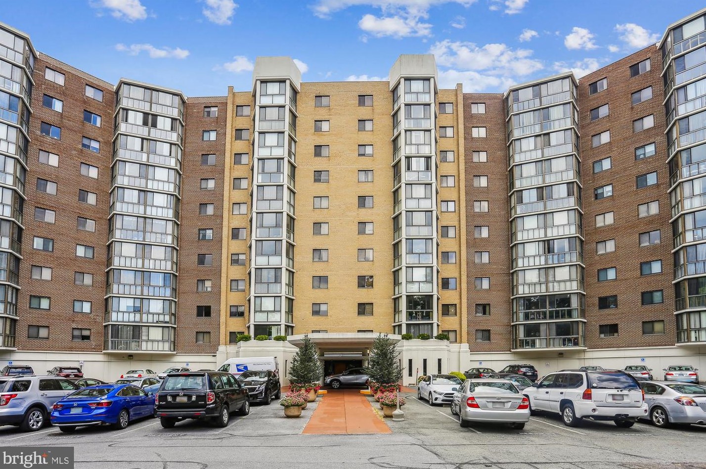 15115 Interlachen Dr #3-625, Silver Spring, MD 20906