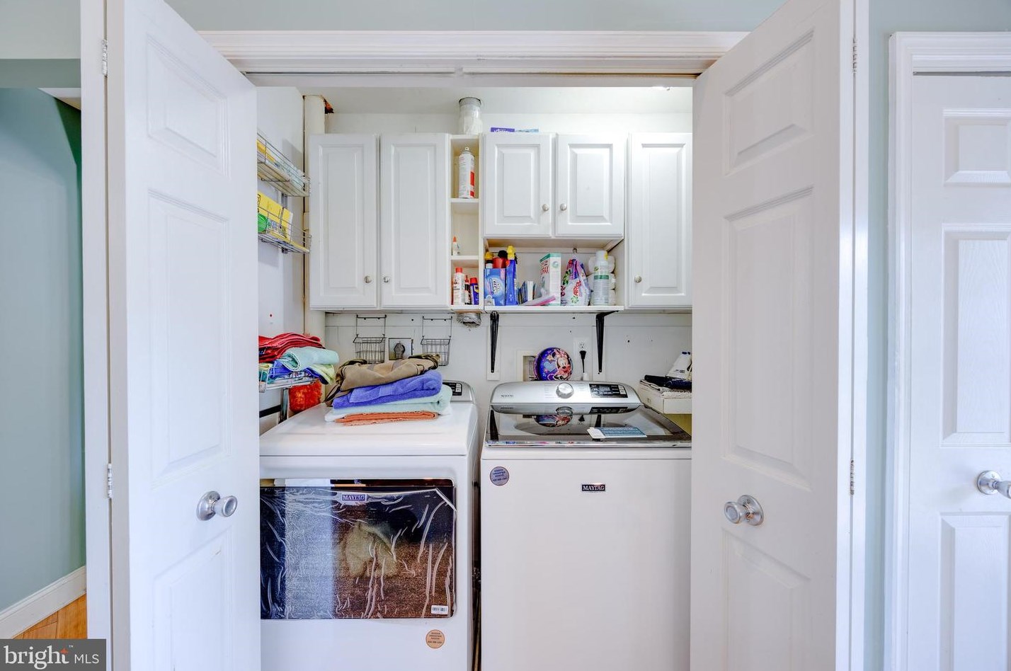 1127 Lewis Ave, Rockville MD 20851-2330 exterior