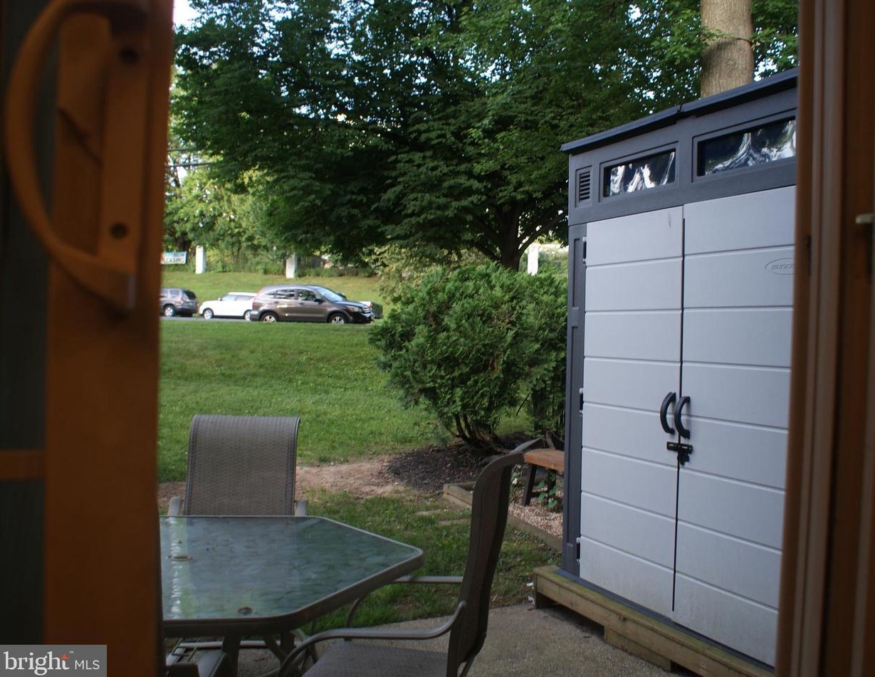 11281 Columbia Pike, Silver Spring MD 20901-4530 exterior