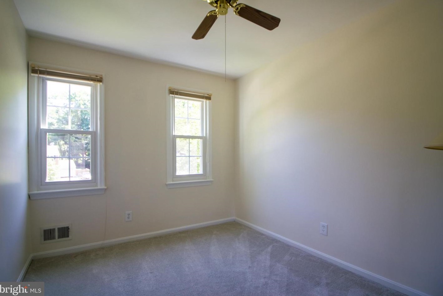 1820 Middlevale Ter, Silver Spring MD 20906-3350 exterior