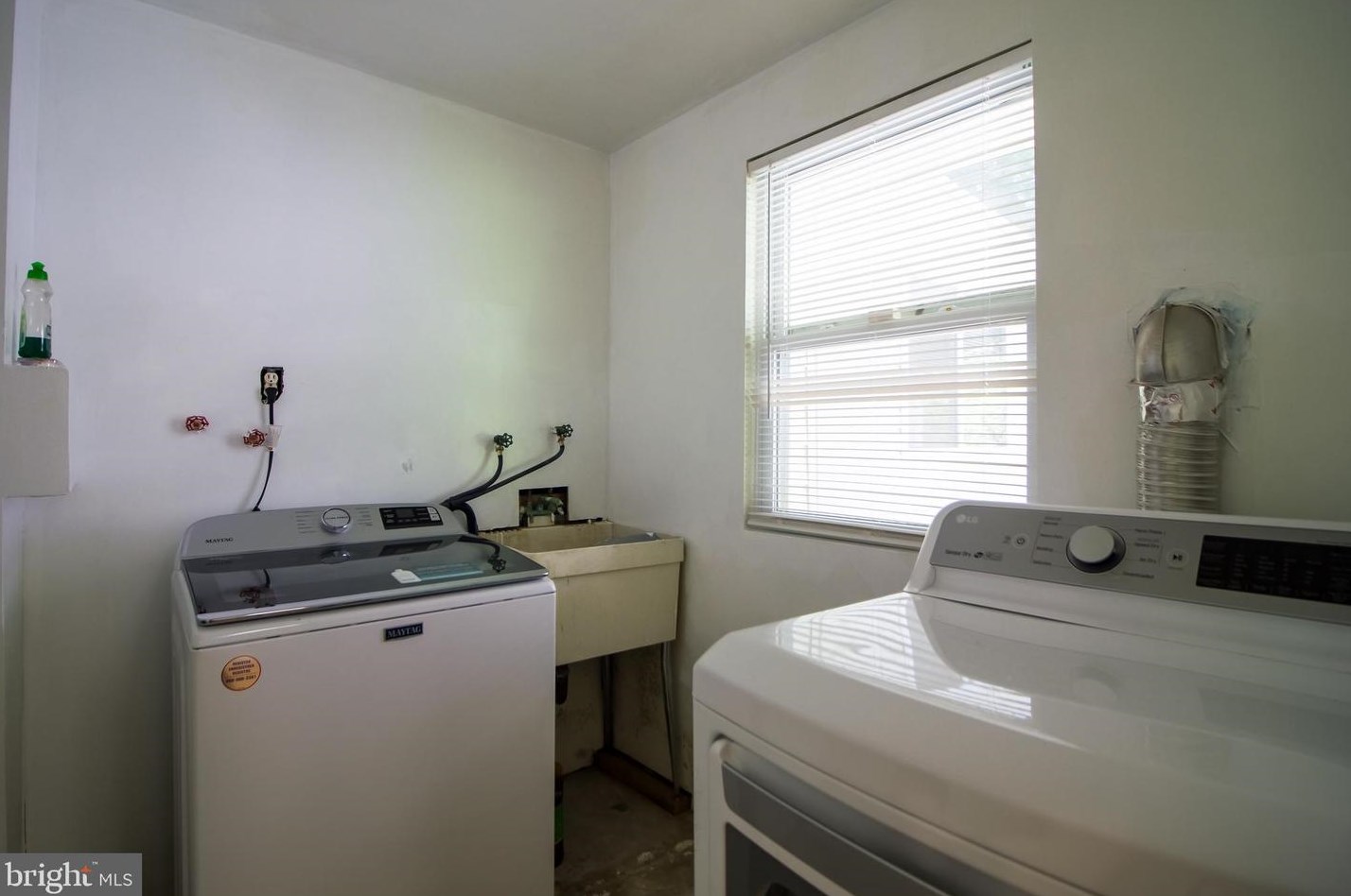 1820 Middlevale Ter, Silver Spring MD 20906-3350 exterior