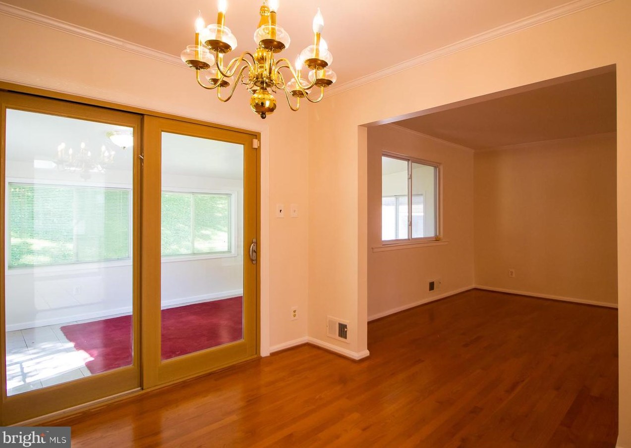 1820 Middlevale Ter, Silver Spring MD 20906-3350 exterior