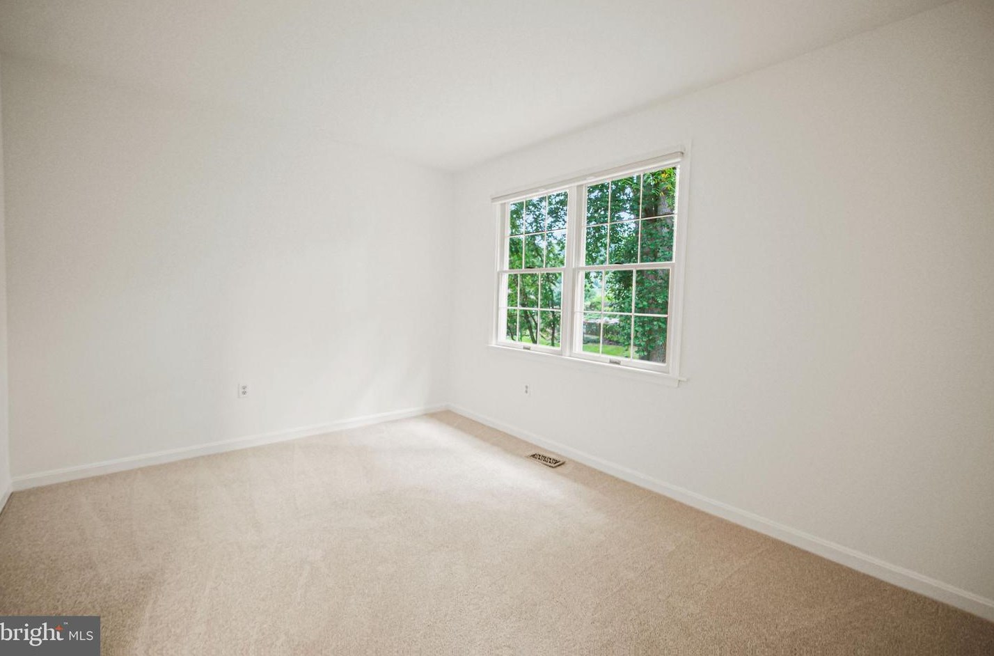 14547 Jaystone Dr, Silver Spring MD 20905-7410 exterior