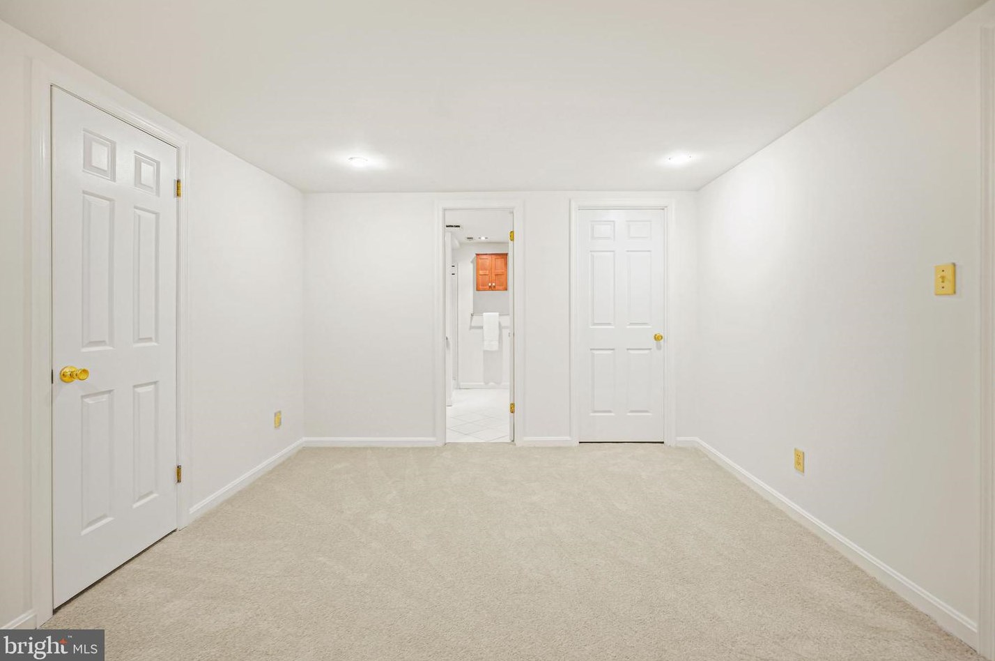 14547 Jaystone Dr, Silver Spring MD 20905-7410 exterior