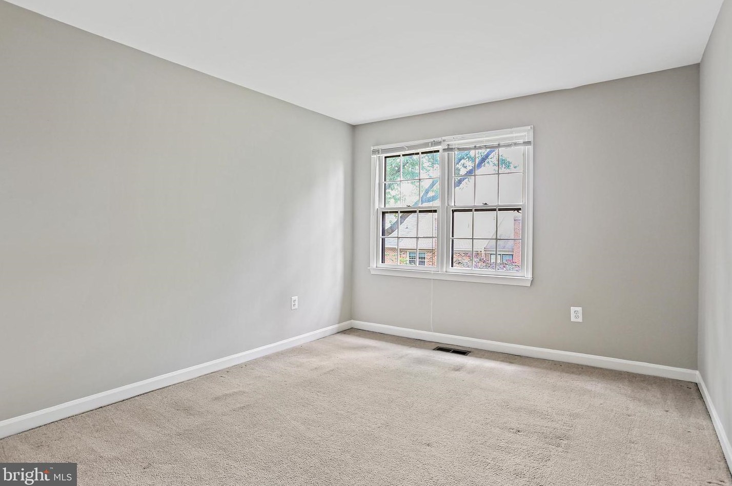 11360 Empire Ln, Rockville MD 20852-2869 exterior