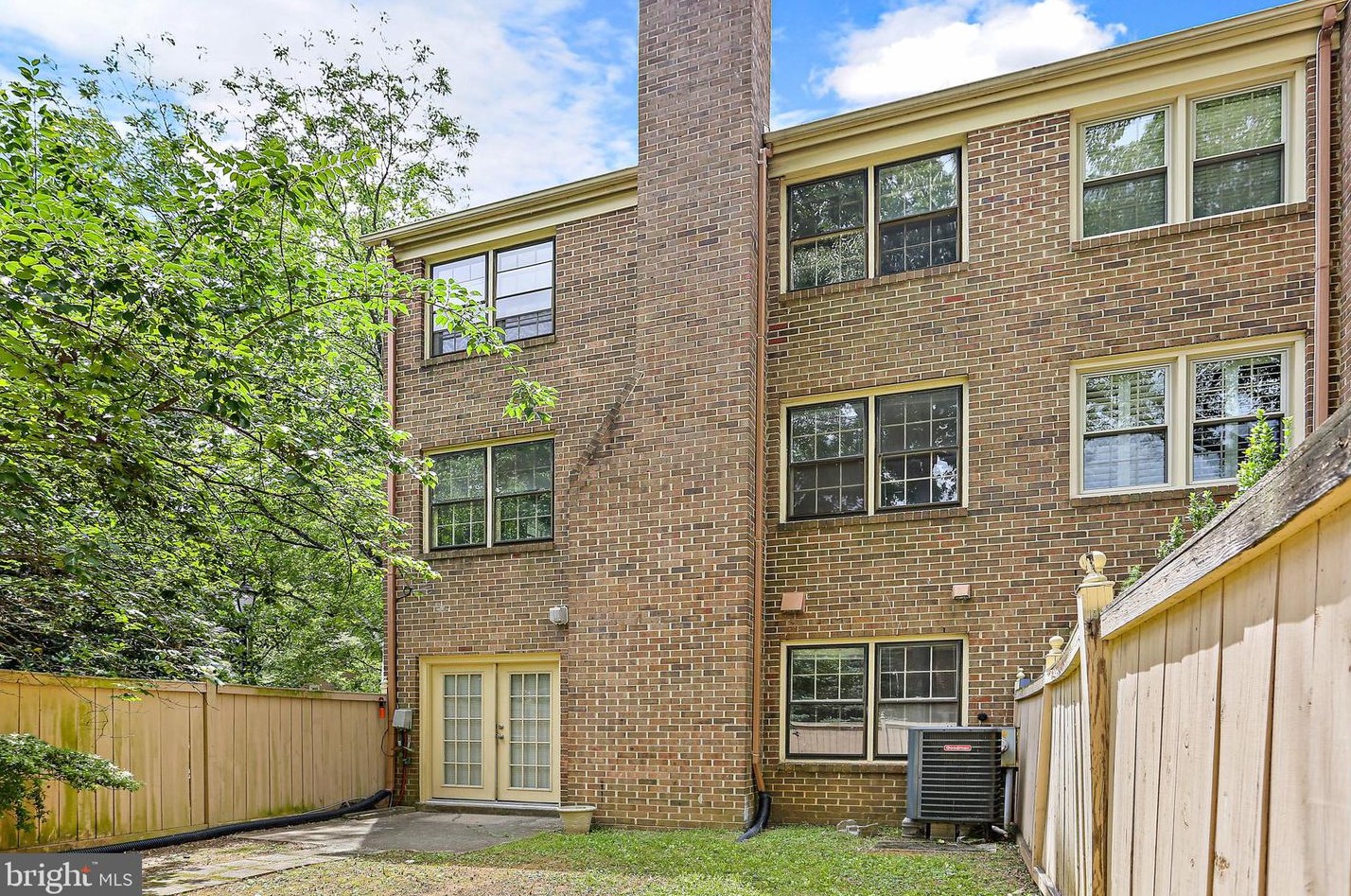 11360 Empire Ln, Rockville MD 20852-2869 exterior