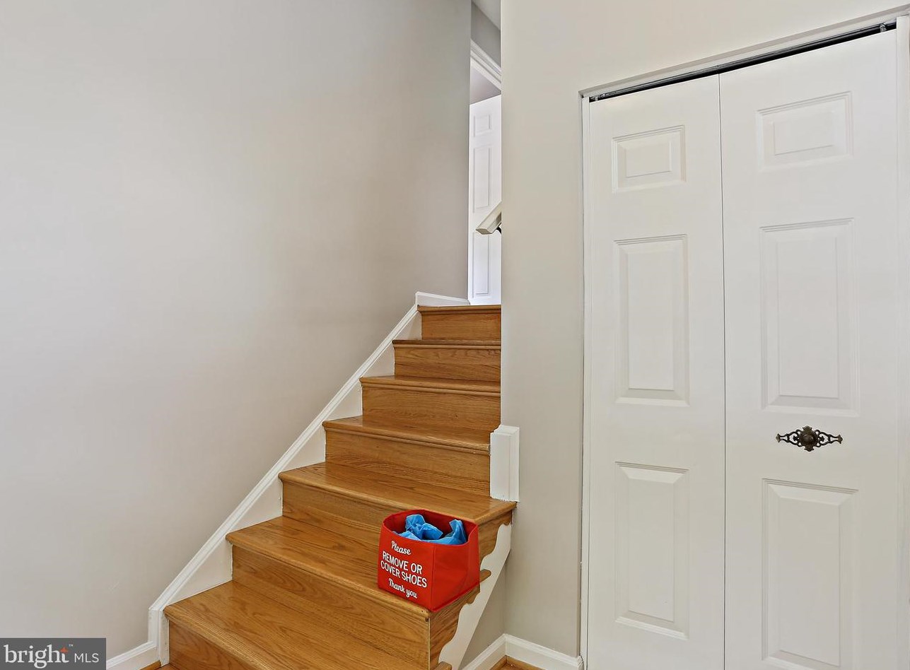 11360 Empire Ln, Rockville MD 20852-2869 exterior