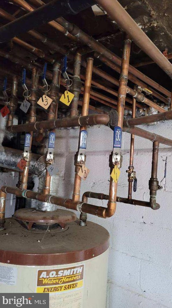 8215 Schrider St, Silver Spring MD 20910-4642 exterior