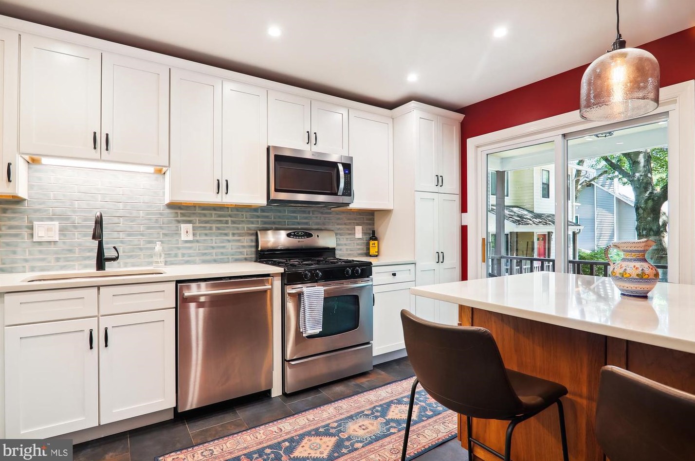 8134 Hartford Ave, Silver Spring MD 20910-5311 exterior