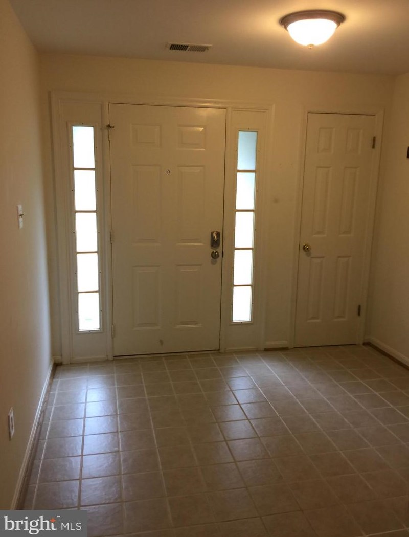 1610 Tanyard Hill Rd, Gaithersburg, MD 20879