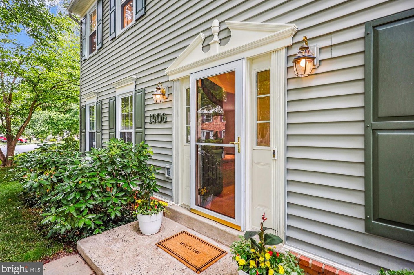 1906 Mica Dr, Silver Spring, MD 20904-5325