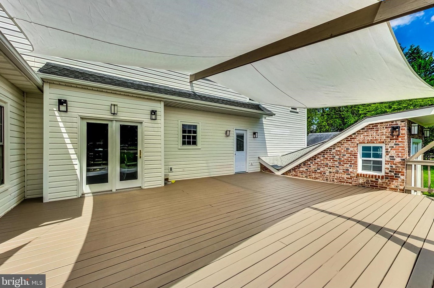 9300 Huntmaster Rd, Gaithersburg MD 20882-1332 exterior