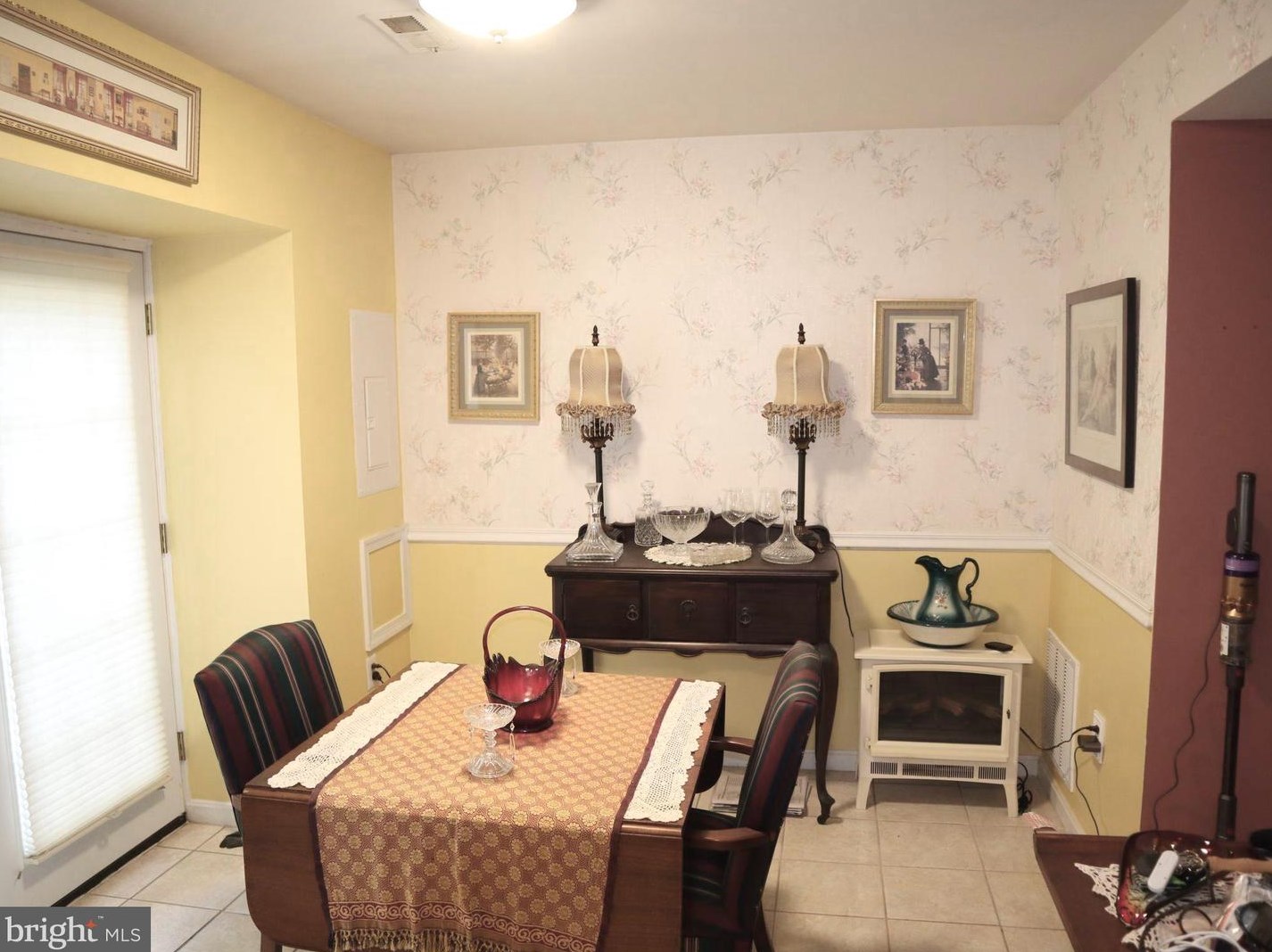 2948 Strauss Ter, Silver Spring MD 20904-6887 exterior