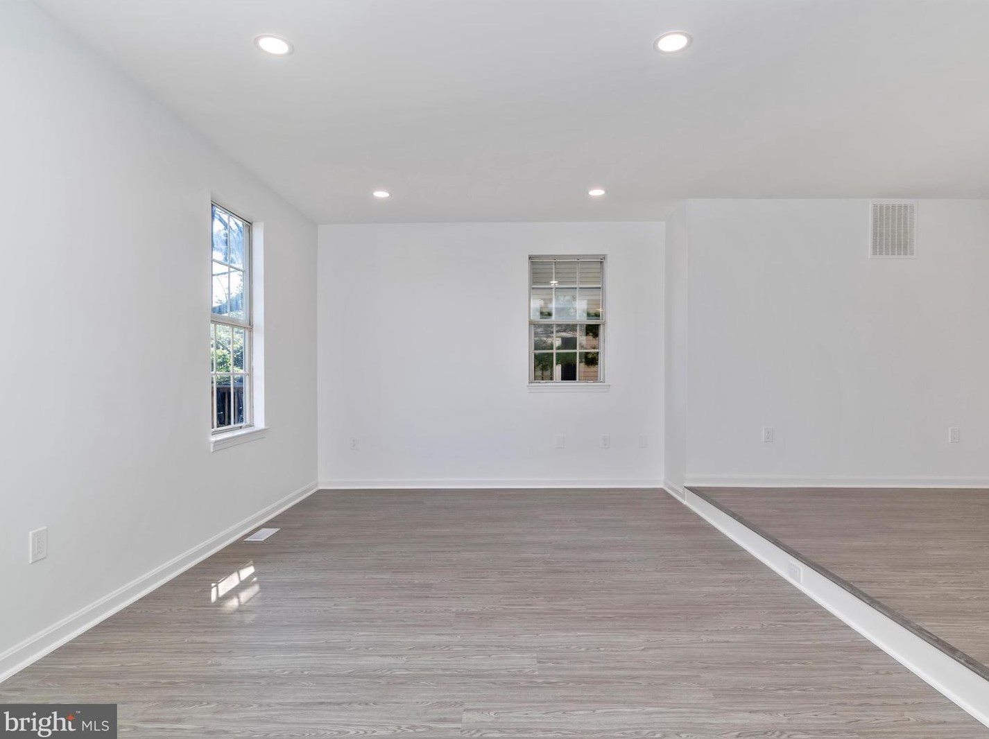 3930 Ferrara Dr, Silver Spring MD 20906-4763 exterior