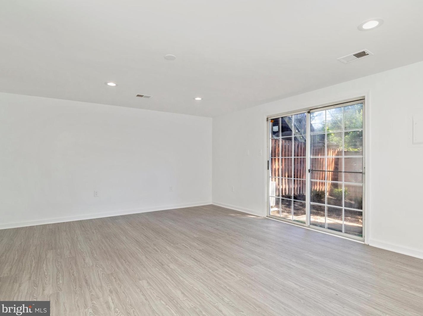 3930 Ferrara Dr, Silver Spring MD 20906-4763 exterior