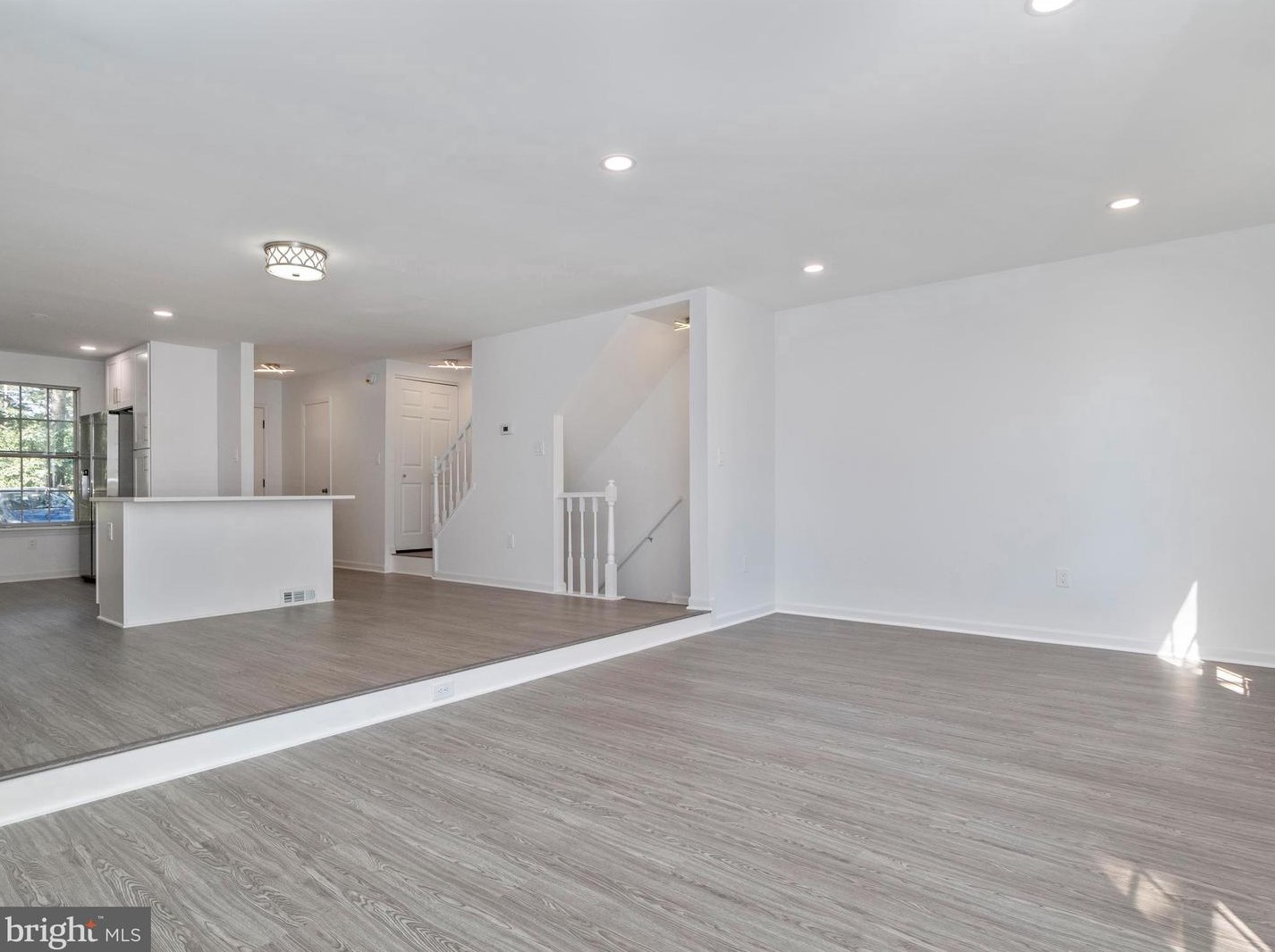 3930 Ferrara Dr, Silver Spring MD 20906-4763 exterior