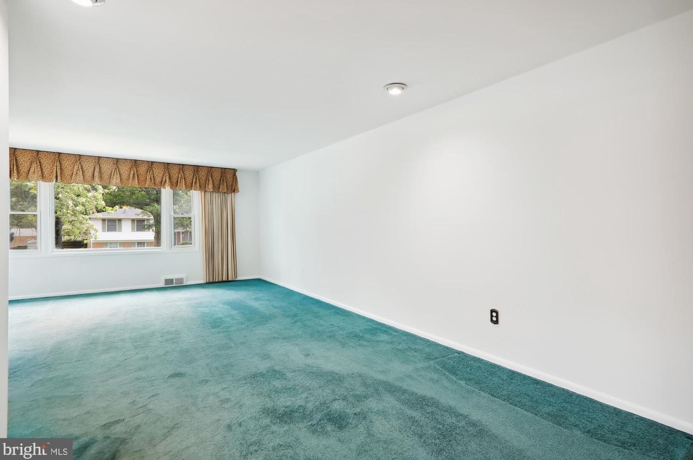 14312 Blackmon Dr, Rockville MD 20853-2144 exterior