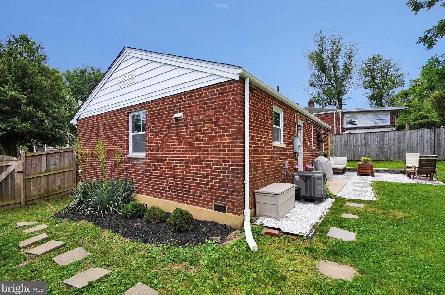 2411 Darrow St, Silver Spring MD 20902-4919 exterior