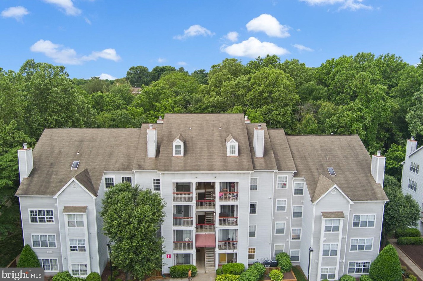 18502 Boysenberry Dr, Gaithersburg MD  20879-3665 exterior