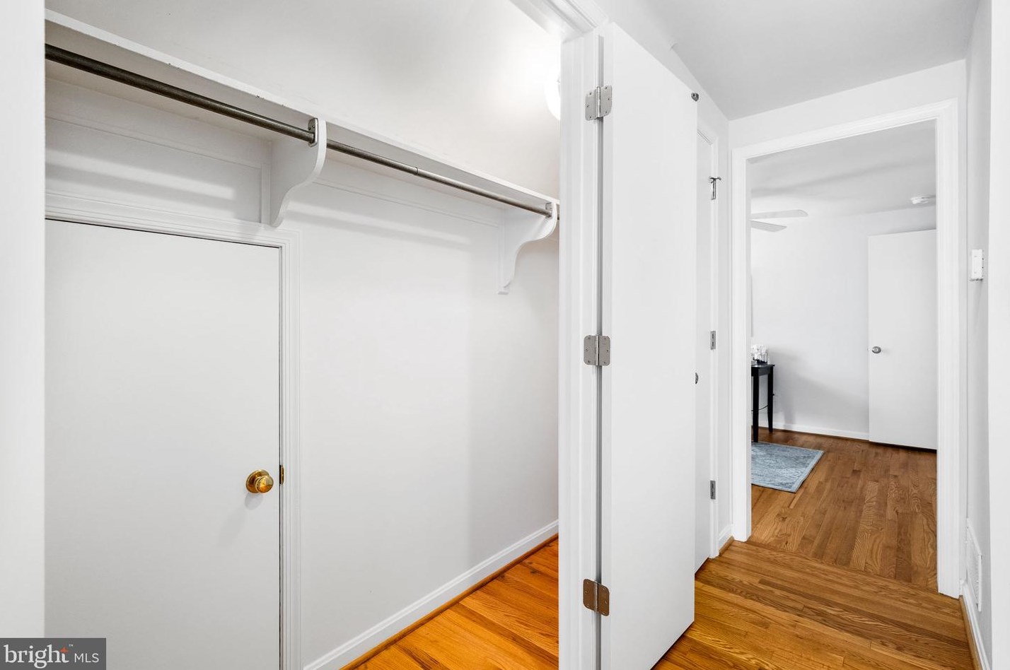 1216 Fallsmead Way, Rockville MD 20854-5549 exterior