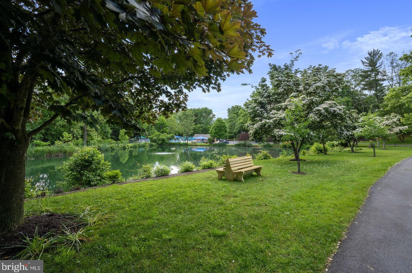 1216 Fallsmead Way, Rockville MD 20854-5549 exterior