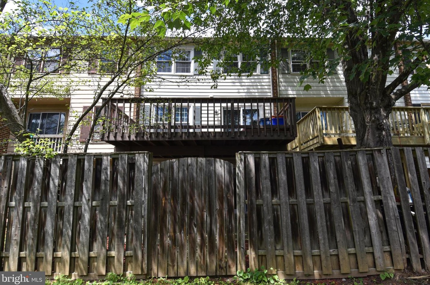 9308 Frostburg Way, Gaithersburg MD 20886-1450 exterior