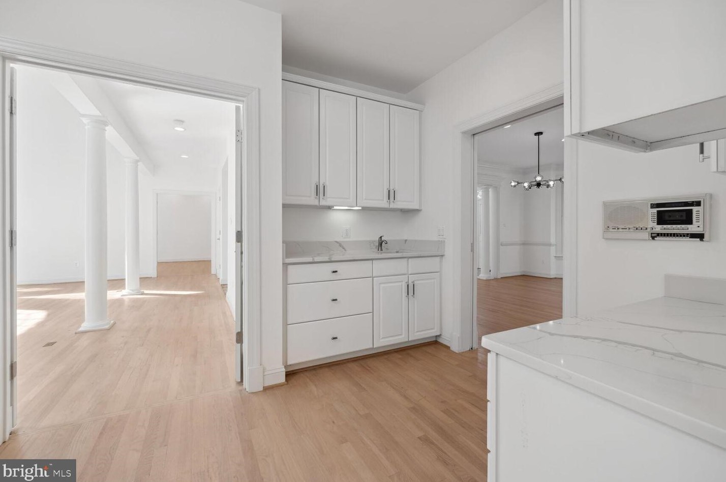 9909 Bald Cypress Dr, Rockville MD 20850-5412 exterior