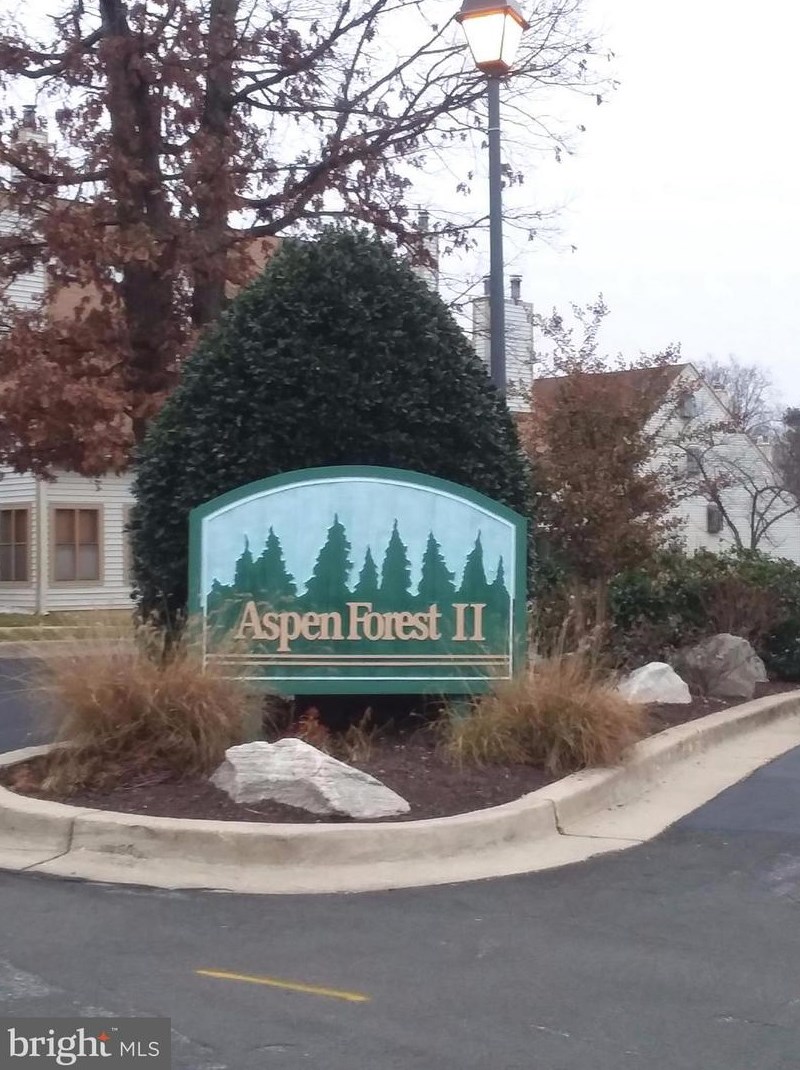 13406 Shady Knoll Dr, Silver Spring MD 20904-7725 exterior