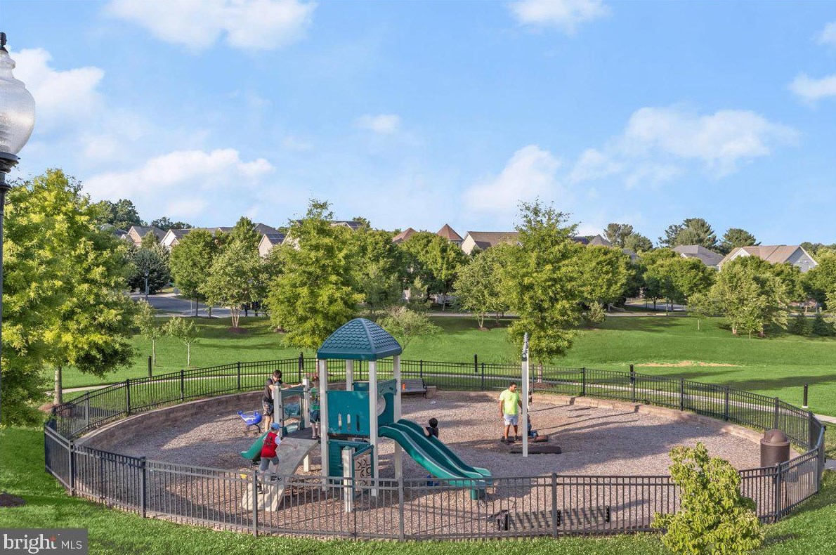 13403 Deer Highlands Way, Silver Spring MD 20906-6724 exterior