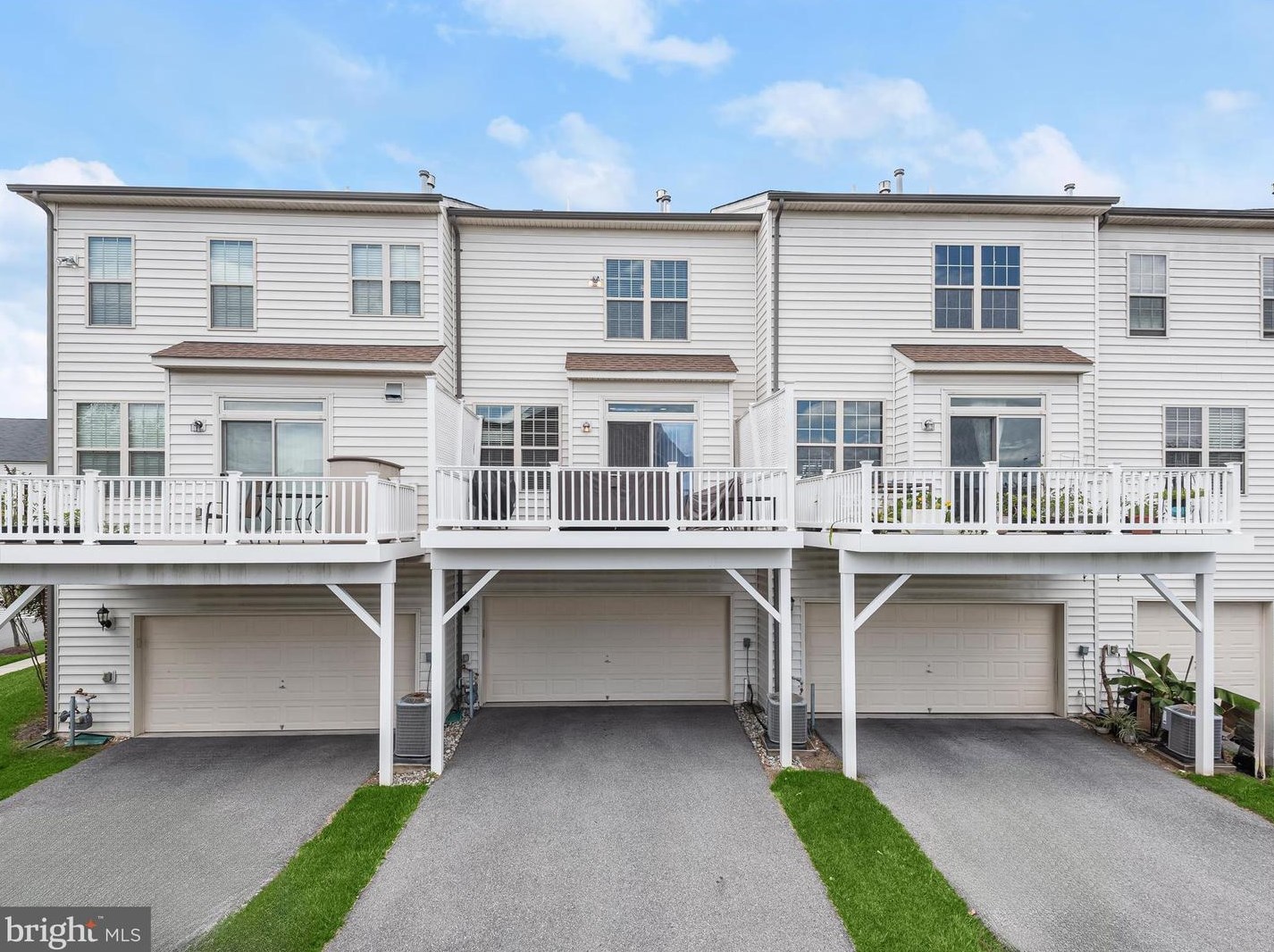 13403 Deer Highlands Way, Silver Spring MD 20906-6724 exterior