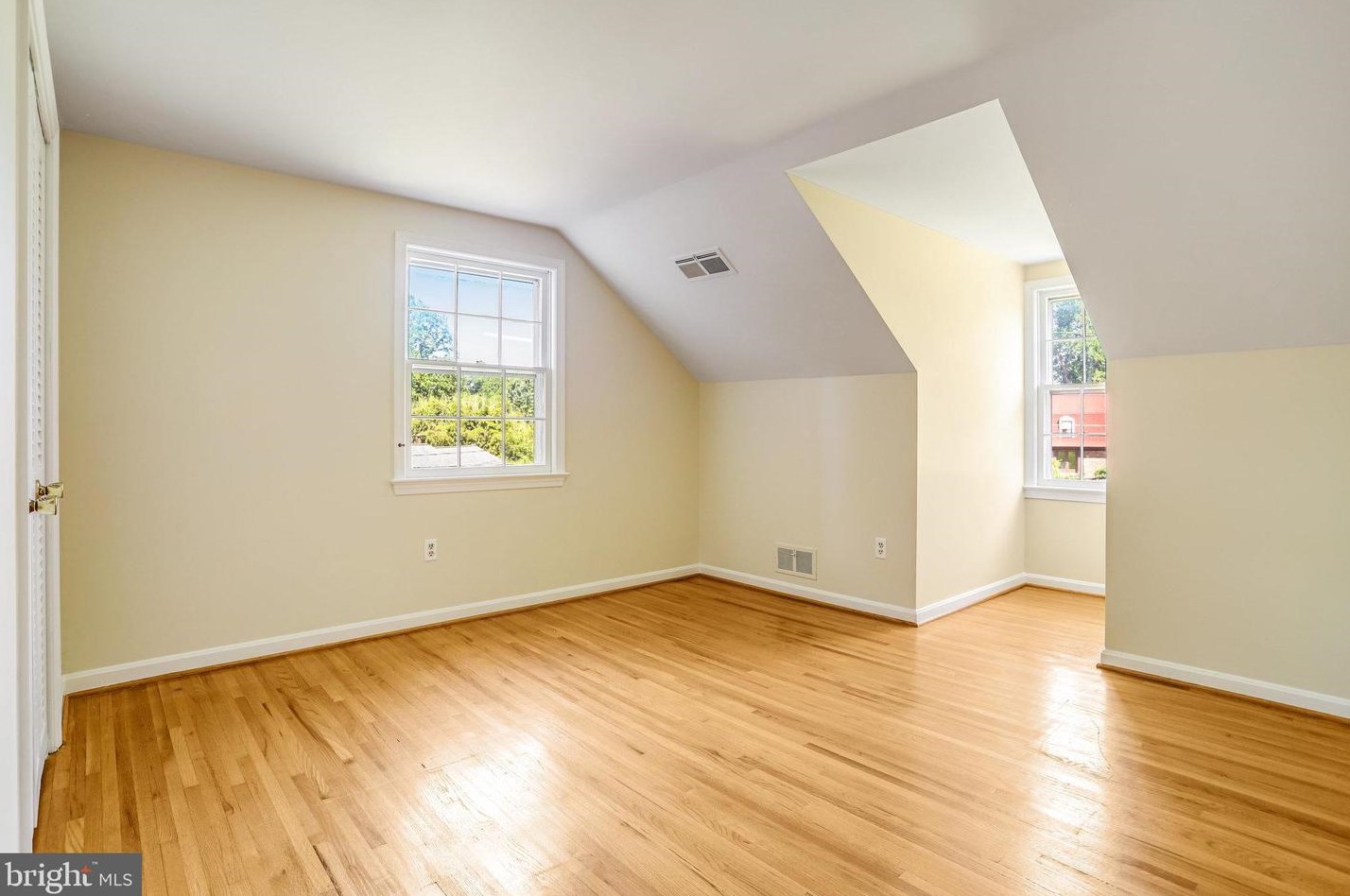 512 Highgate Ter, Silver Spring MD 20904-6312 exterior