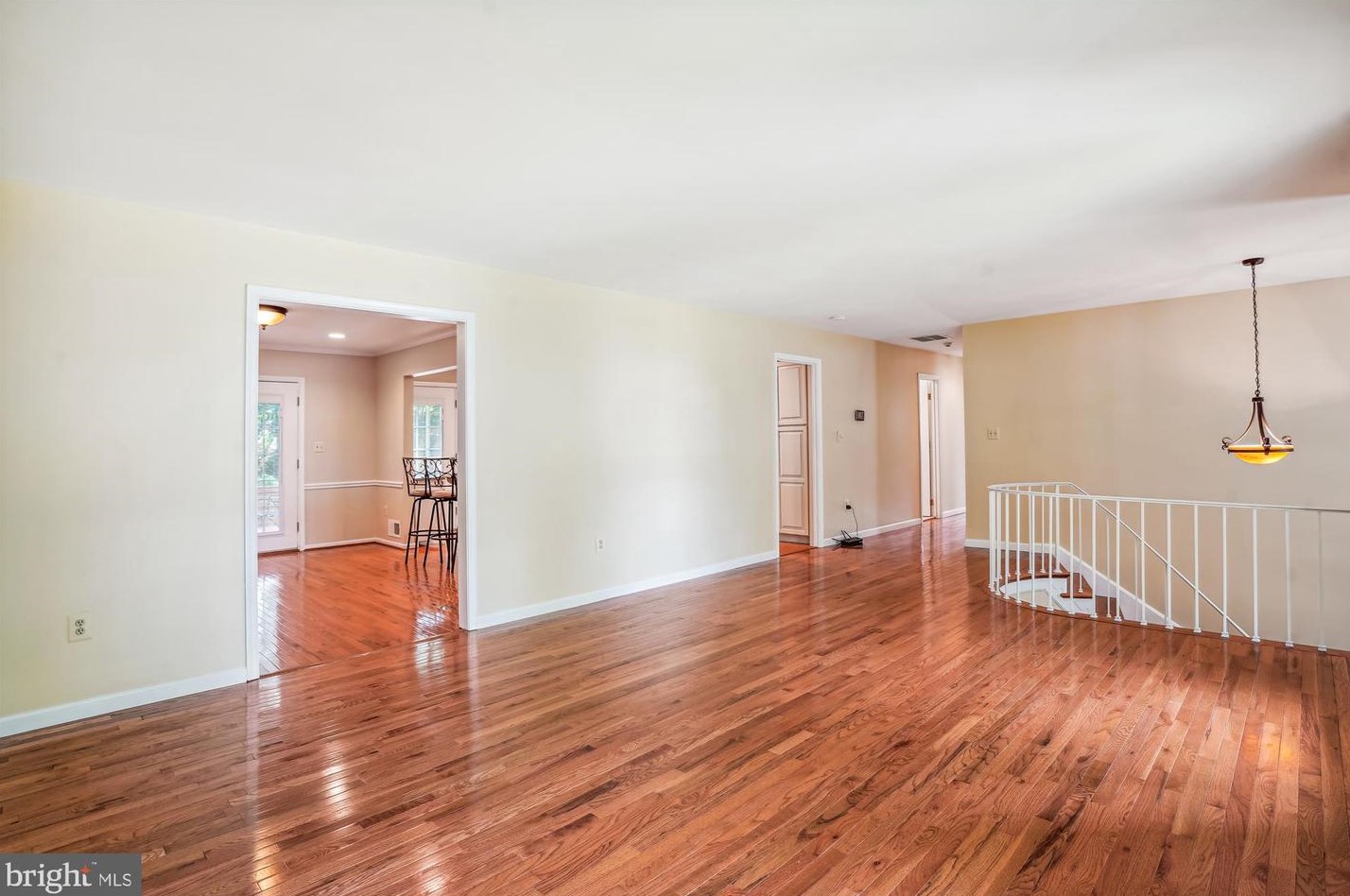 10320 Gainsborough Rd, Rockville MD  20854-4040 exterior