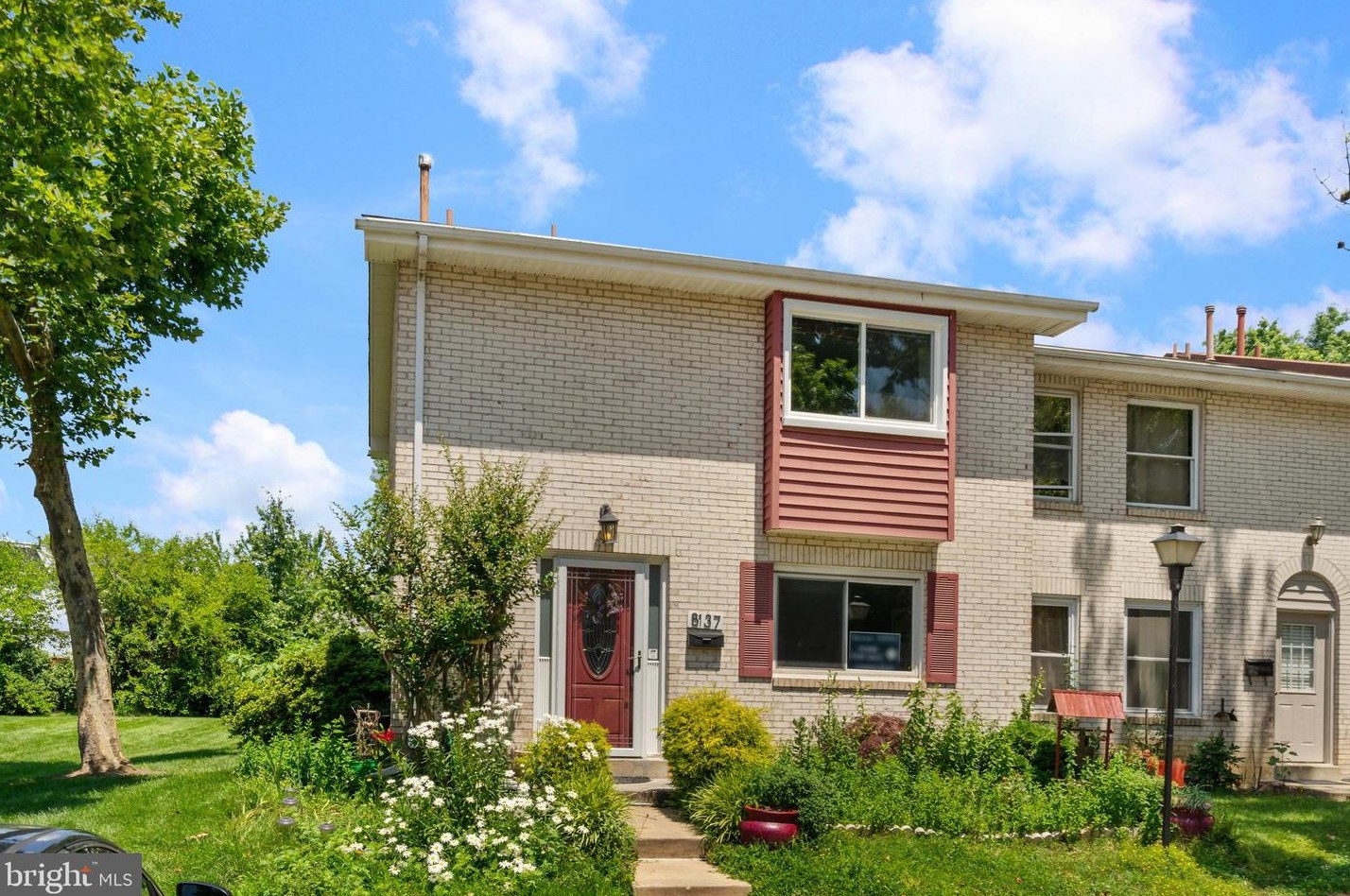 8137 Pepperwood Ln, Gaithersburg, MD 20877-1151