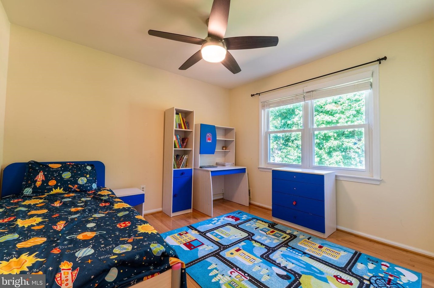 14813 Dufief Dr, Gaithersburg MD  20878-2524 exterior