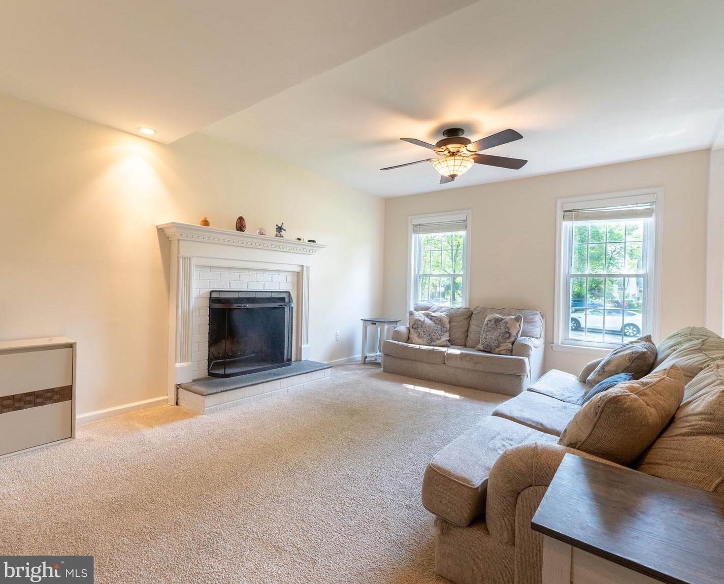 14813 Dufief Dr, Gaithersburg MD  20878-2524 exterior