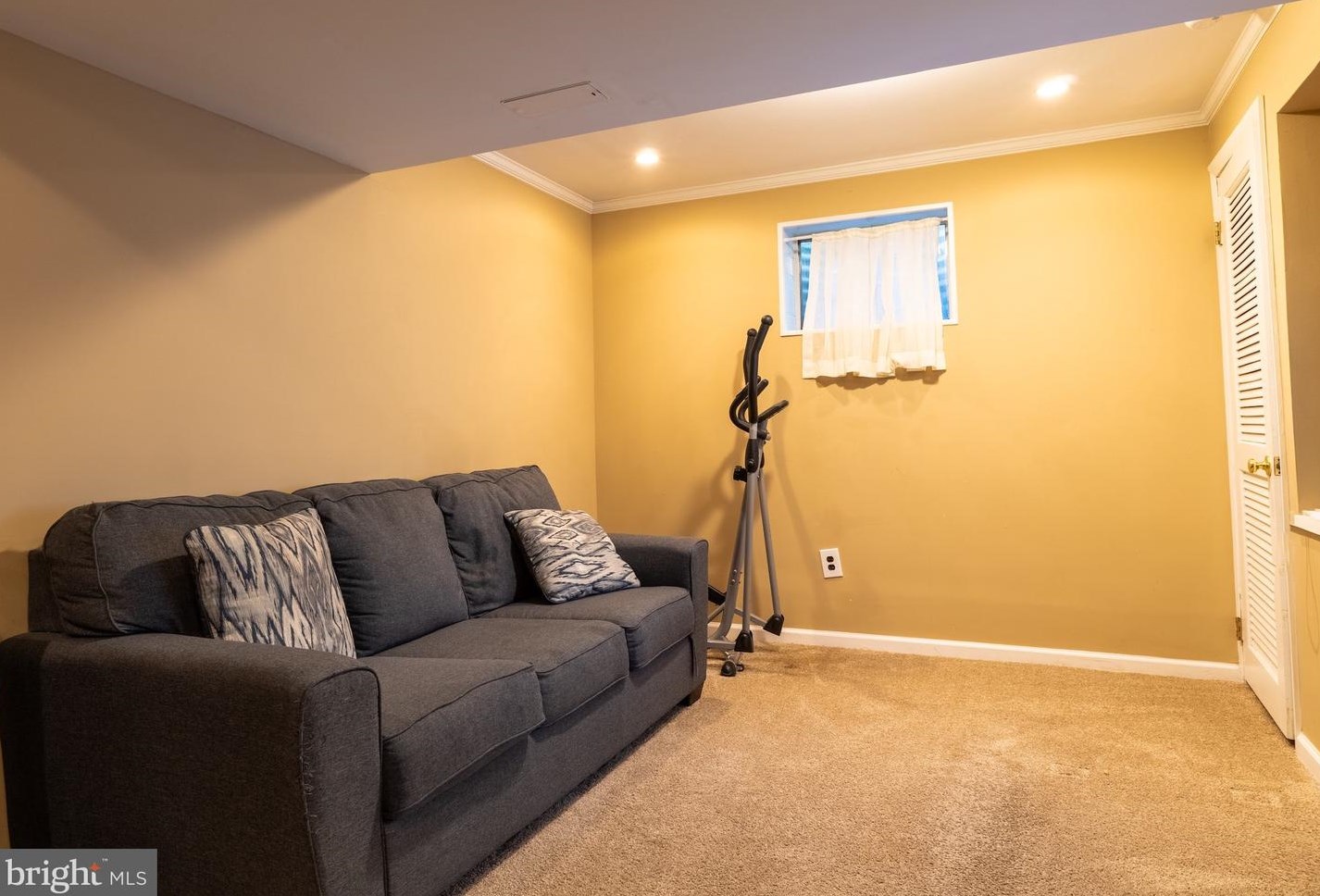 14813 Dufief Dr, Gaithersburg MD  20878-2524 exterior